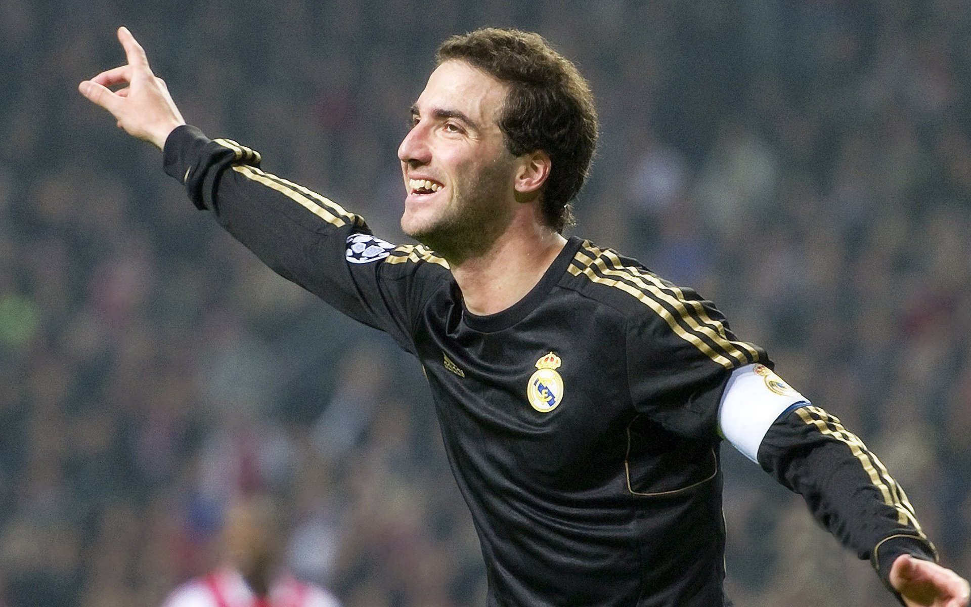 爱游戏中国官方登录入口网站-意甲攻势如潮：闪电突袭，令人瞠目！，二战意大利闪电师