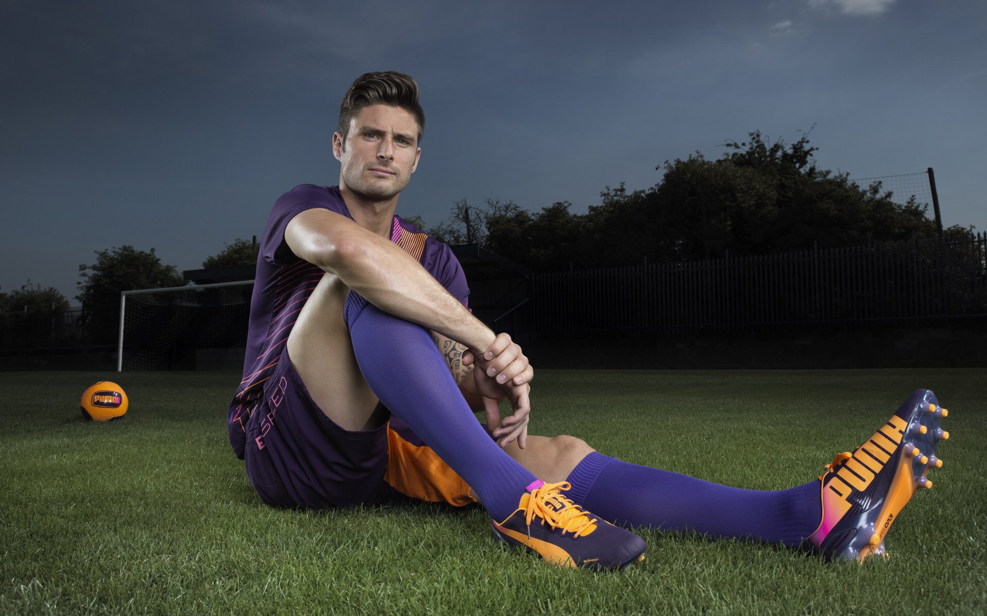 爱游戏资讯-“英超迎来终章倒计时，战局扑朔迷离”，英超收官战